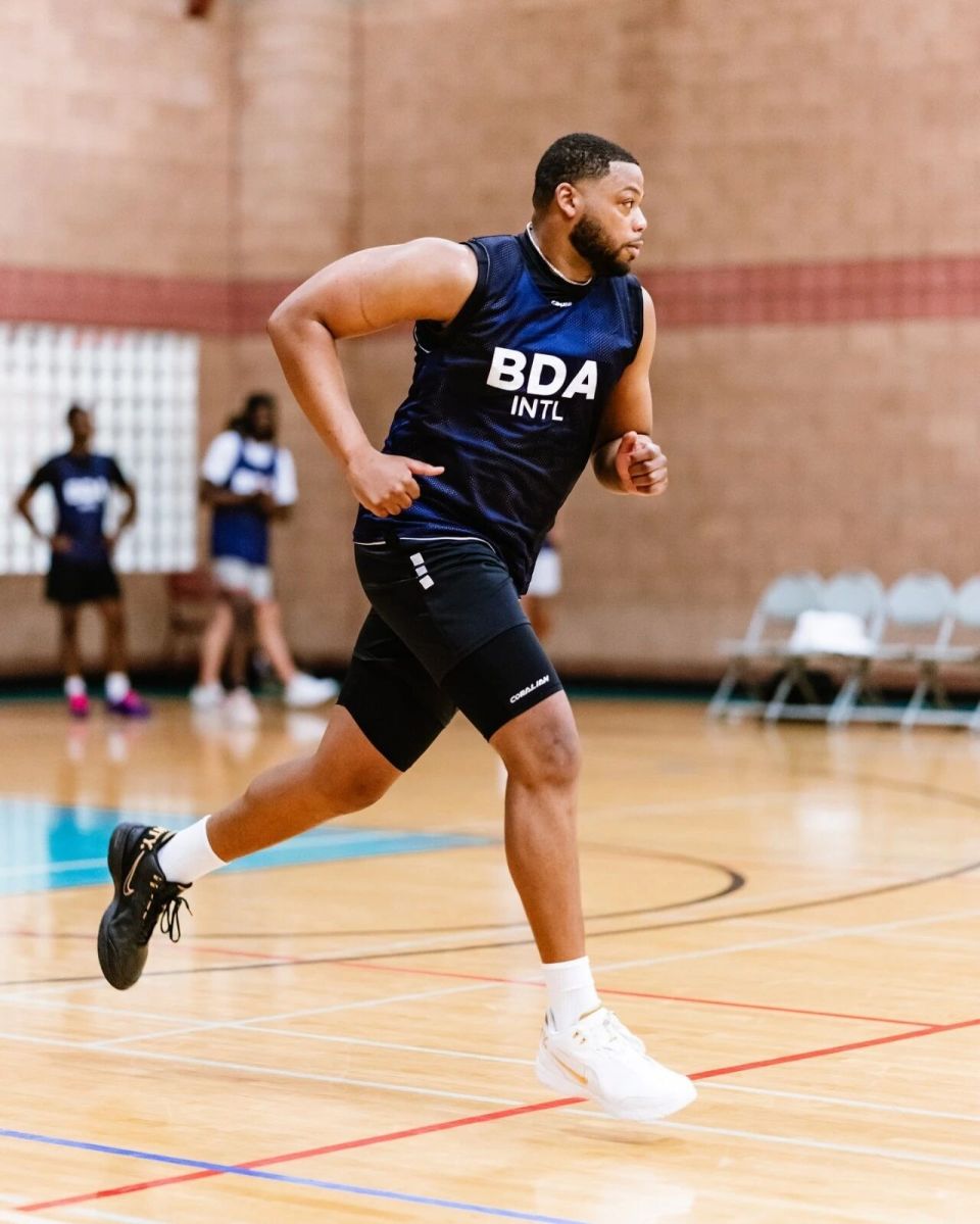 超额不足 超额不足