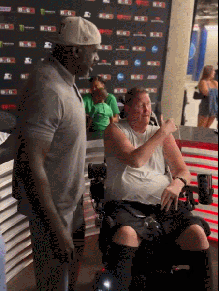 场观战BI, YyJHM, SsSVh 场观战BI, YyJHM, SsSVh