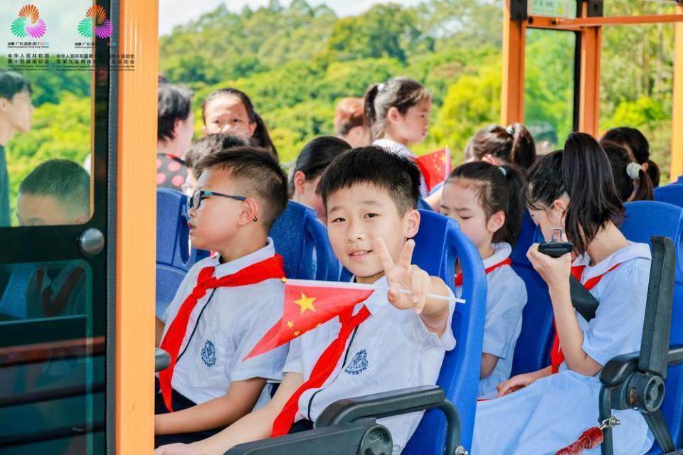 的十五运会, UeHcf, inews 的十五运会, UeHcf, inews